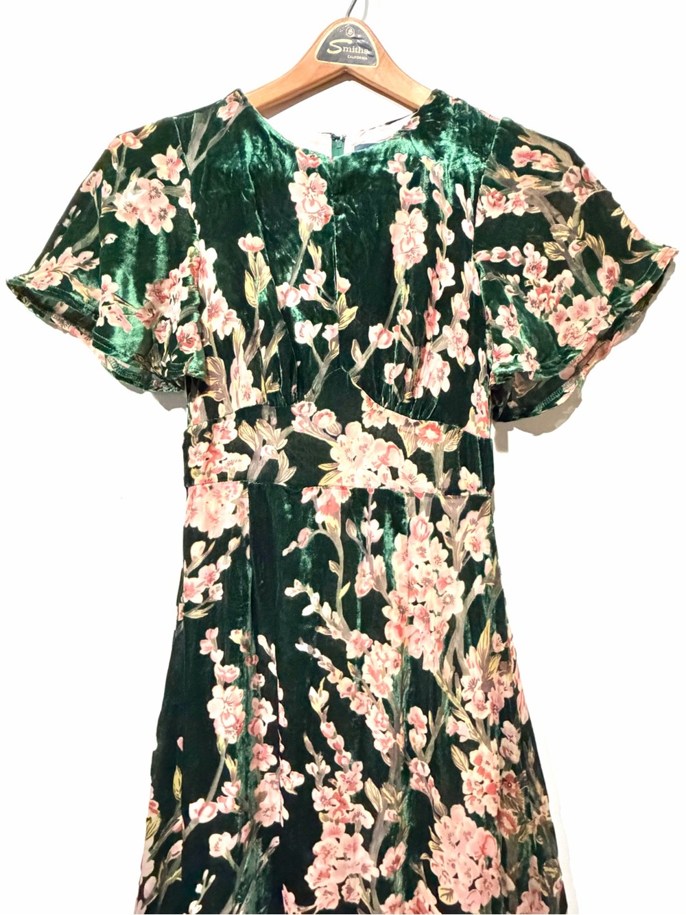 •Modcloth• Metallic Emerald Velvet Maxi Dress with Pink Floral - Picture 3 of 15
